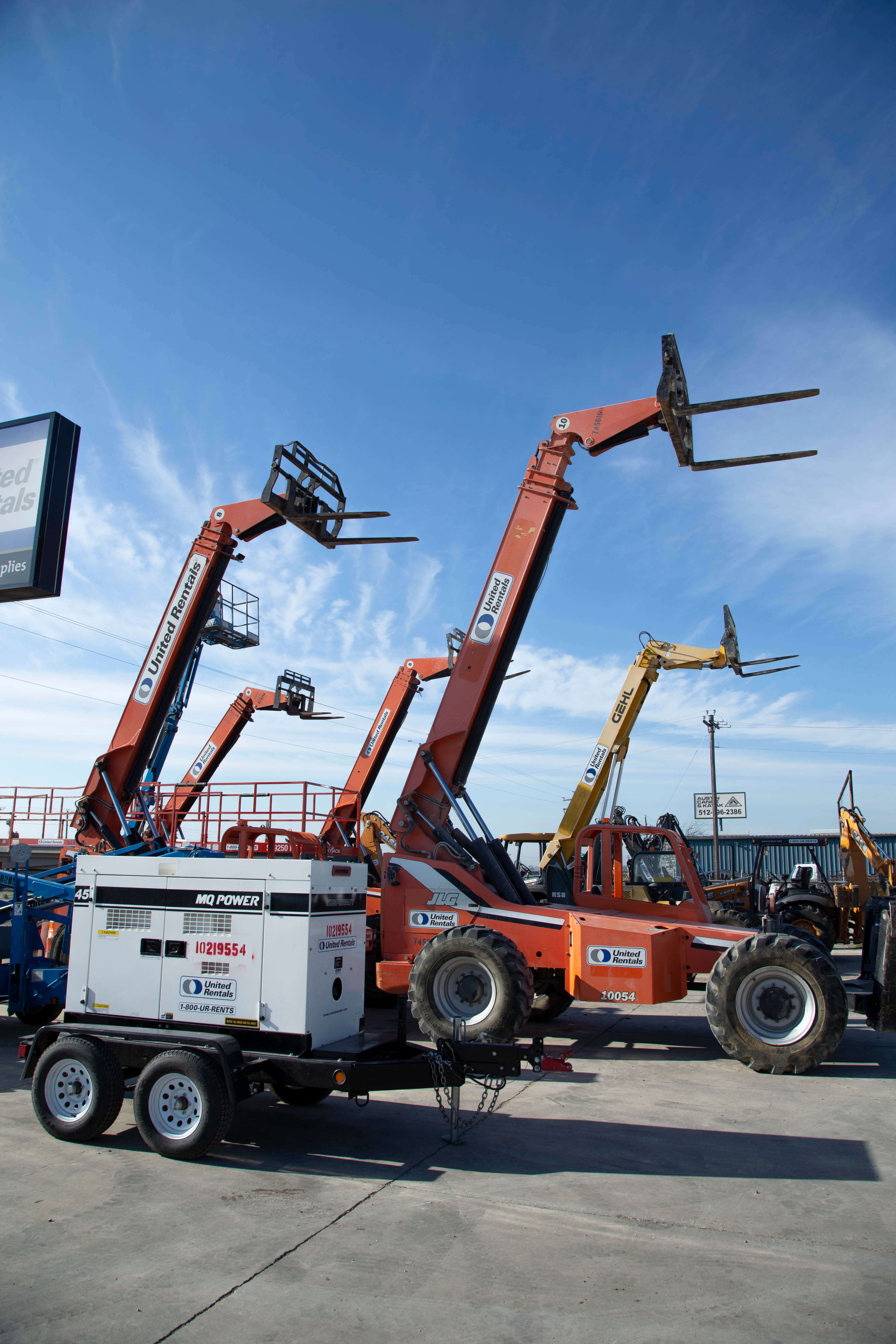 United Rentals About Us Image (1)